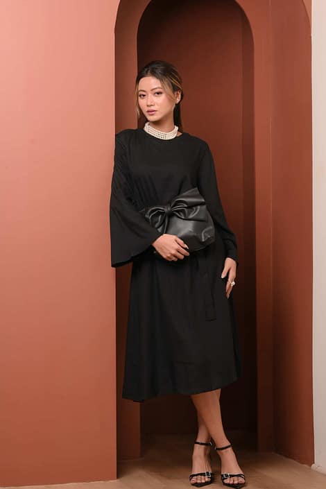 The Can’t-Miss belt dress